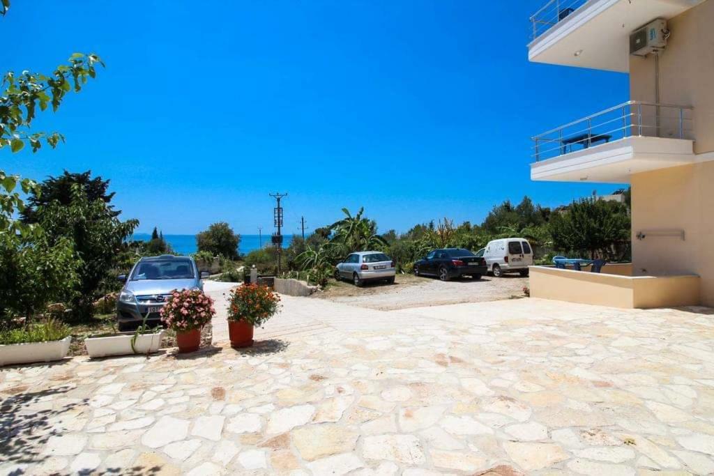 Hotel Afrodite Dhermi Exterior photo